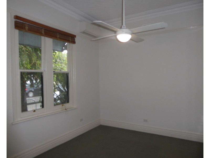 6 Mulgrave Street, Kensington VIC 3031