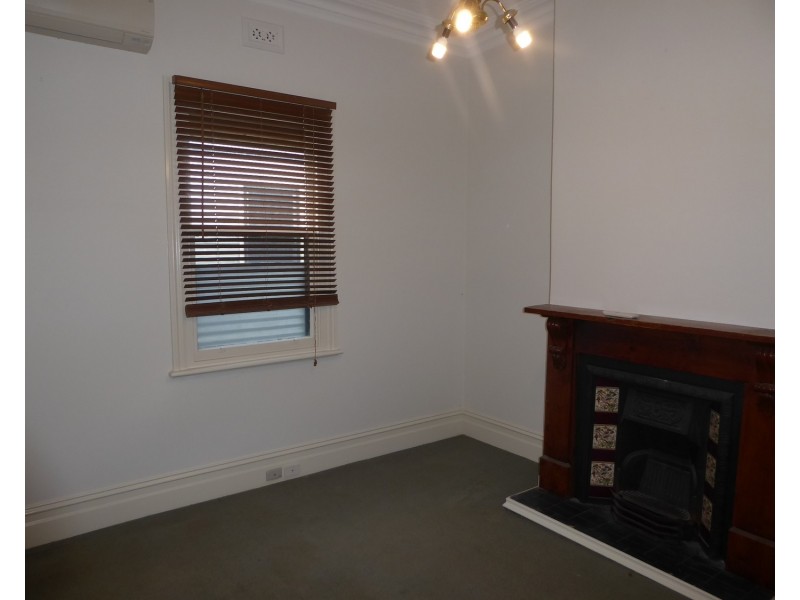 6 Mulgrave Street, Kensington VIC 3031