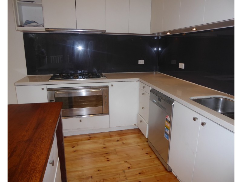 6 Mulgrave Street, Kensington VIC 3031