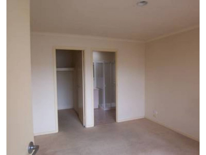 20 Crichton Lane, Kensington VIC 3031