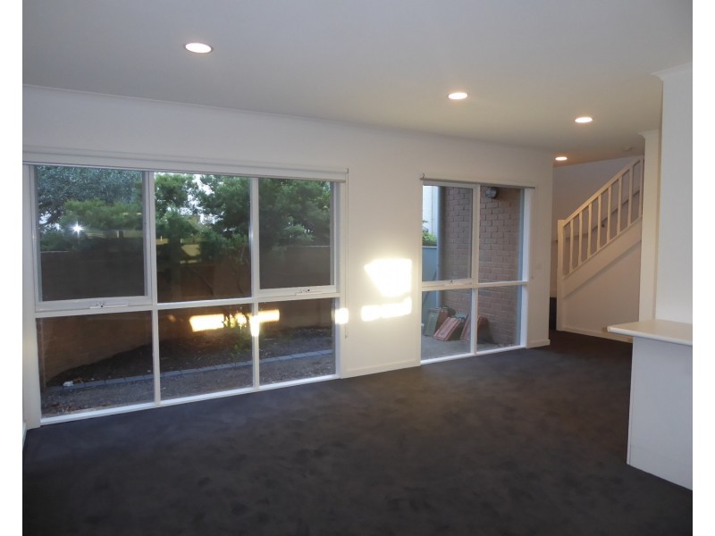 Unit 3/248 Dandenong Road, St Kilda East VIC 3183