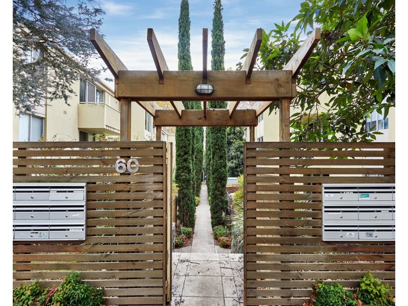 18/60 O’Shanassy Street, North Melbourne VIC 3051