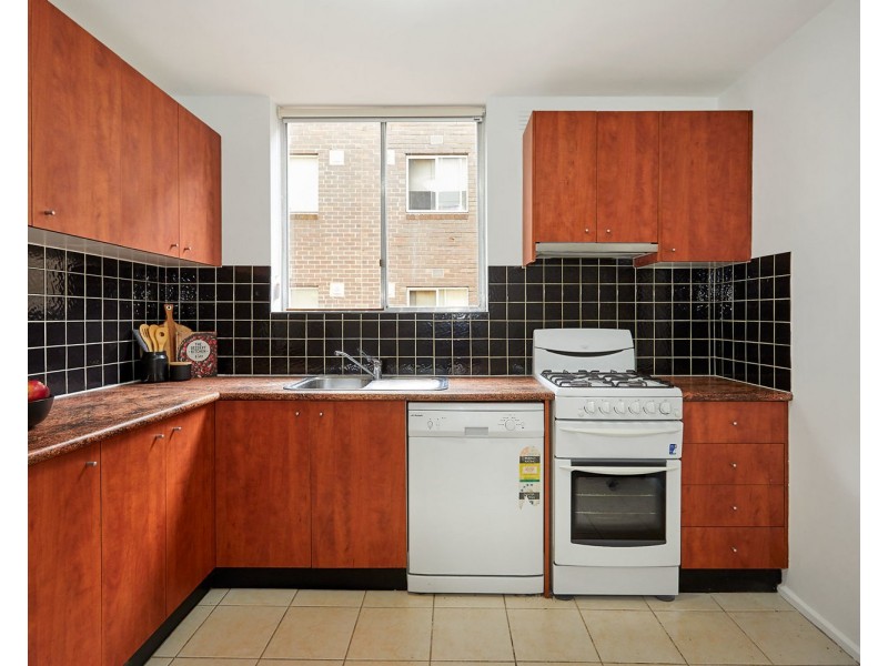 18/60 O’Shanassy Street, North Melbourne VIC 3051