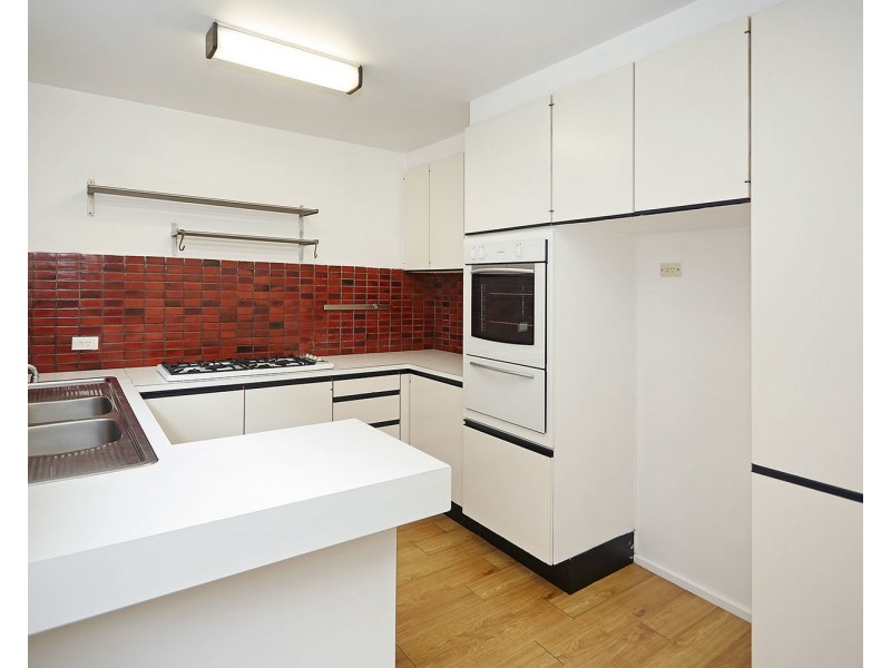 15/495 Royal Parade, Parkville VIC 3052