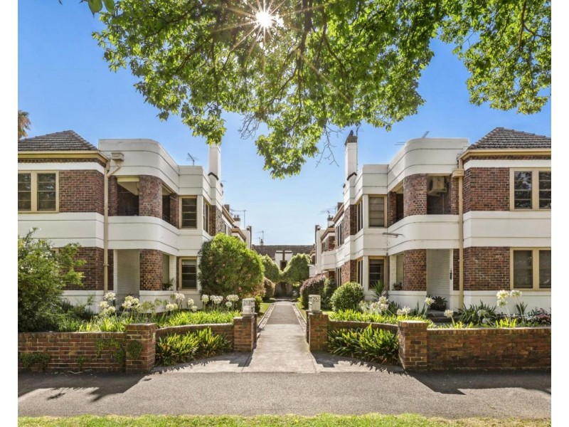 15/283 Royal Parade, Parkville VIC 3052