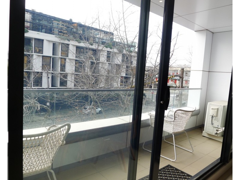 202/175 Rossyln Street, West Melbourne VIC 3003