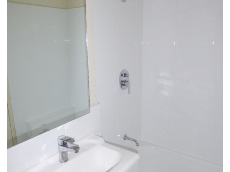 12/48 Farnham Street, Flemington VIC 3031