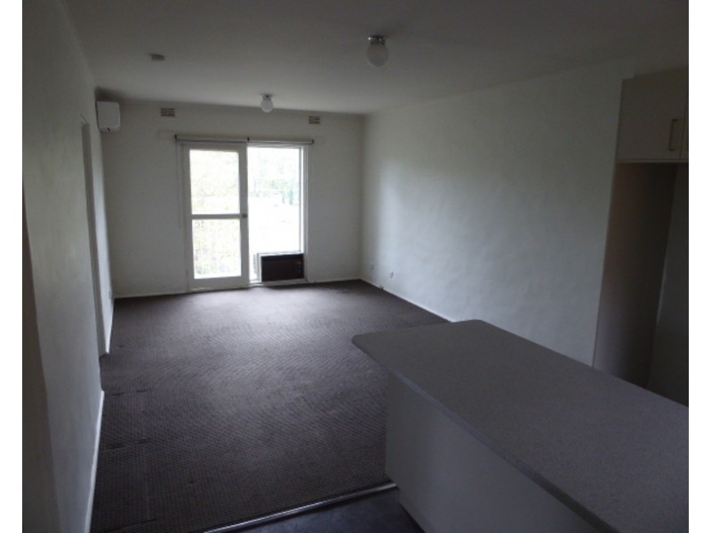 D2-6/81 O’Shanassy Street, North Melbourne VIC 3051