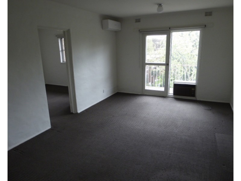 D2-6/81 O’Shanassy Street, North Melbourne VIC 3051