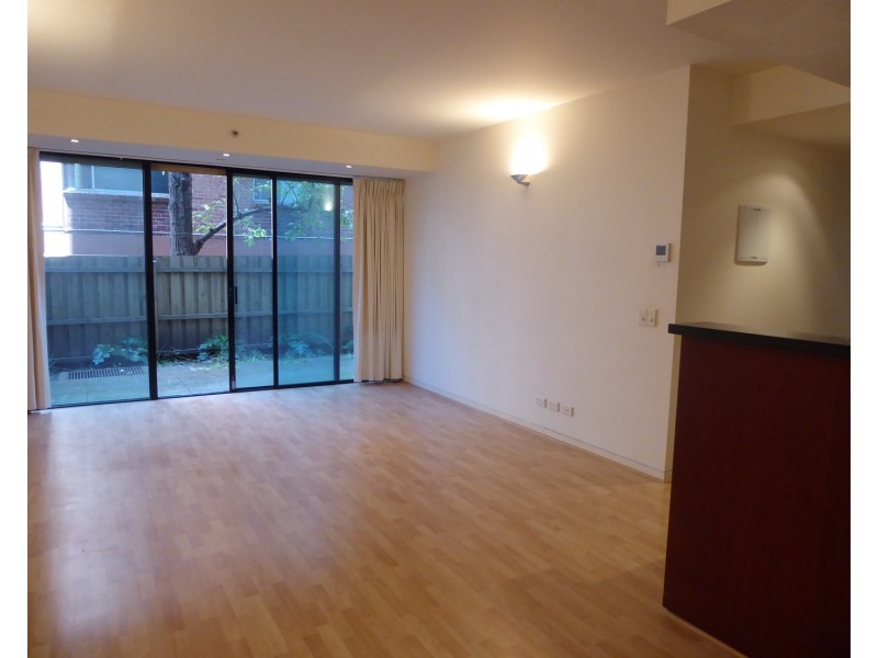 18/228 The Avenue, Parkville VIC 3052