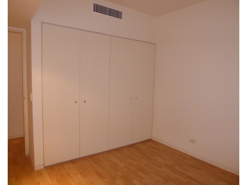 18/228 The Avenue, Parkville VIC 3052