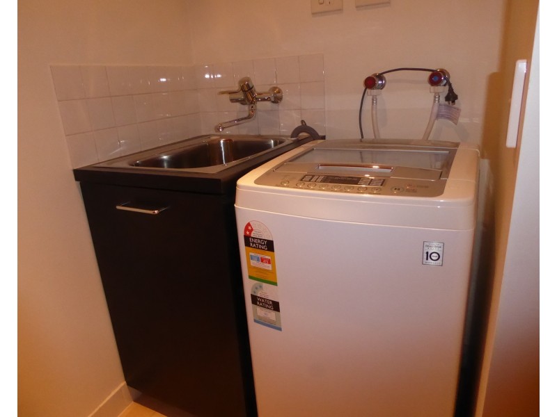 18/228 The Avenue, Parkville VIC 3052