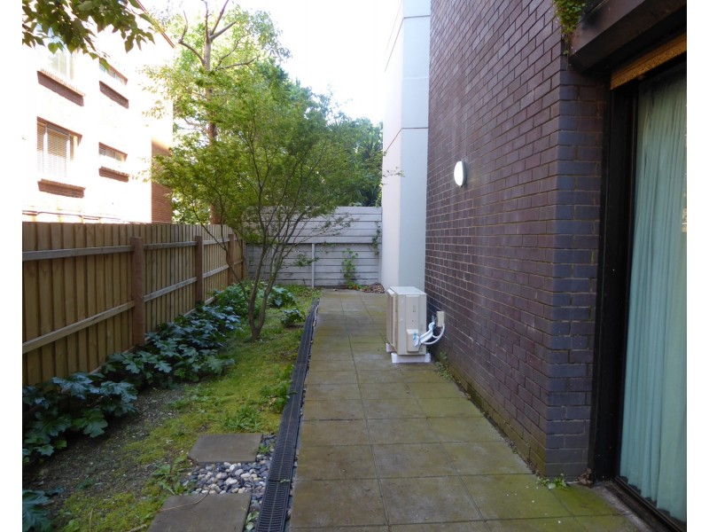 18/228 The Avenue, Parkville VIC 3052