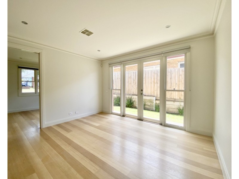 1/44 Lincoln Road, Essendon VIC 3040