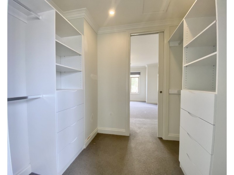 1/44 Lincoln Road, Essendon VIC 3040