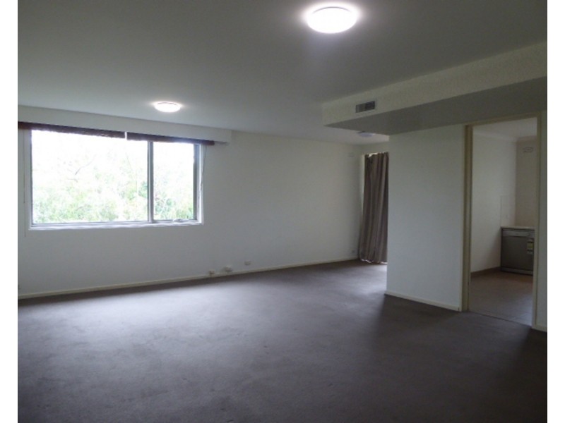 10/521 Royal Parade, Parkville VIC 3052