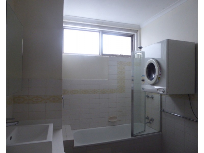 10/521 Royal Parade, Parkville VIC 3052