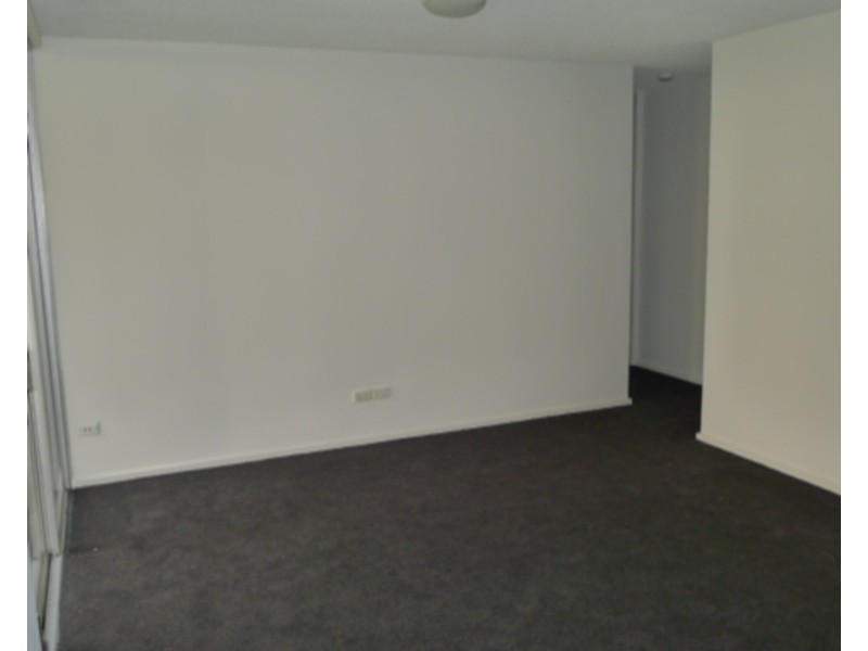 1/80 O’Shanassy Street, North Melbourne VIC 3051