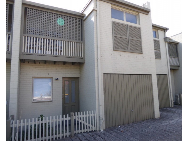 4/339 Flemington Road, North Melbourne VIC 3051