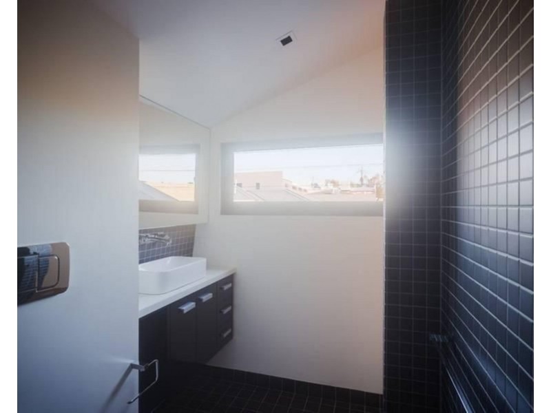 2/84A Munster Terrace, North Melbourne VIC 3051