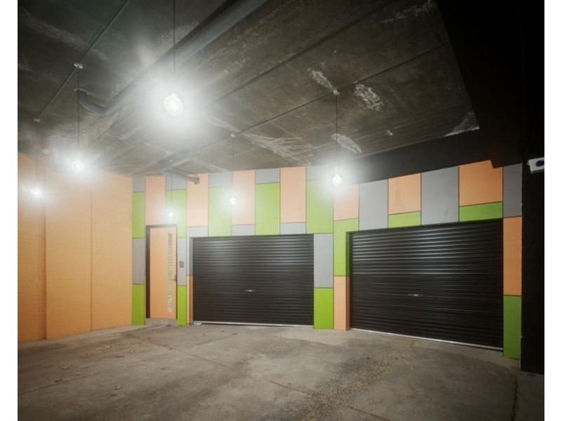 2/84A Munster Terrace, North Melbourne VIC 3051