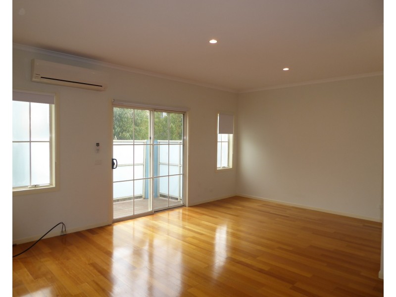 81 Village Way, Maribyrnong VIC 3032