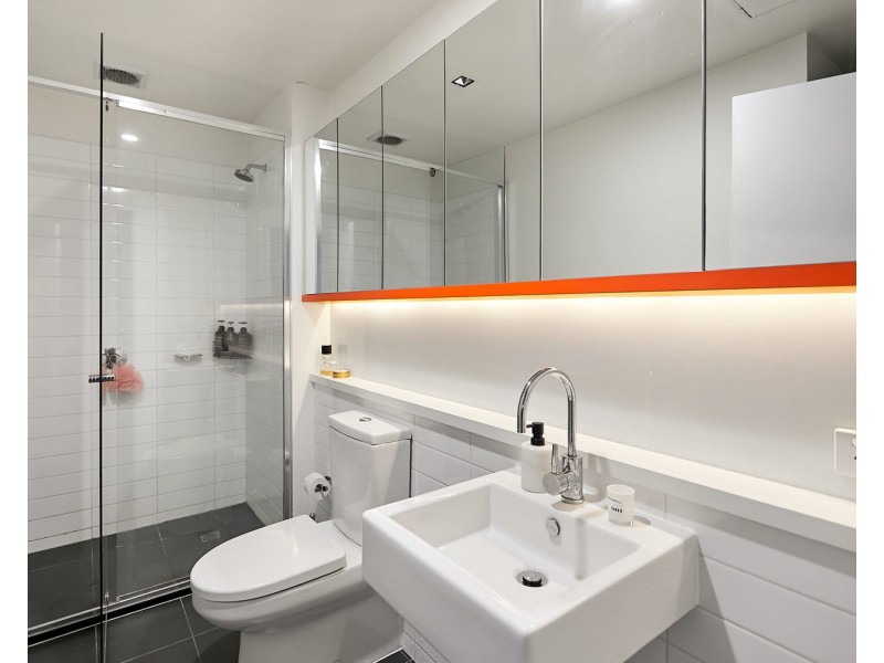 404/107 Hawke Street, West Melbourne VIC 3003