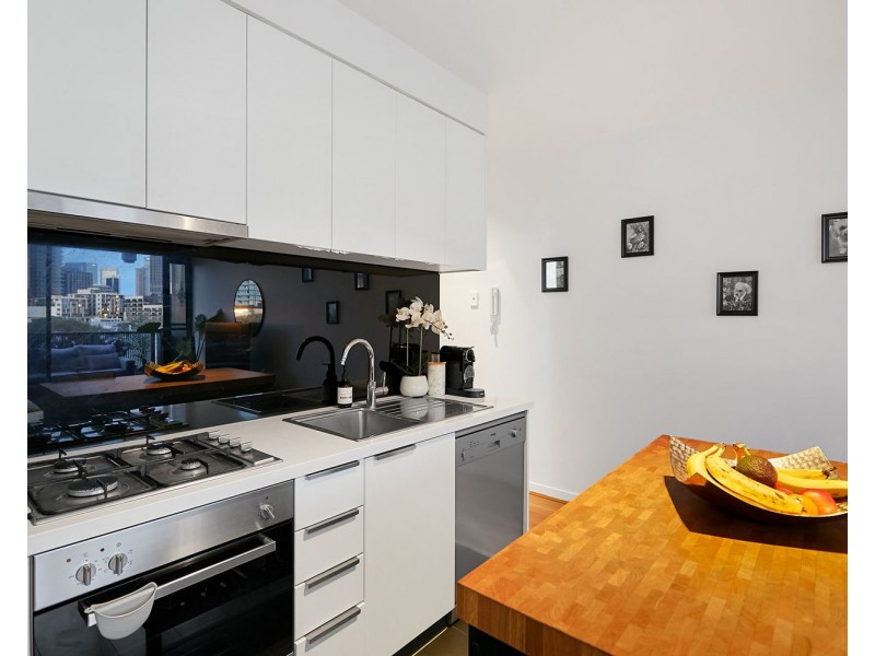 404/107 Hawke Street, West Melbourne VIC 3003