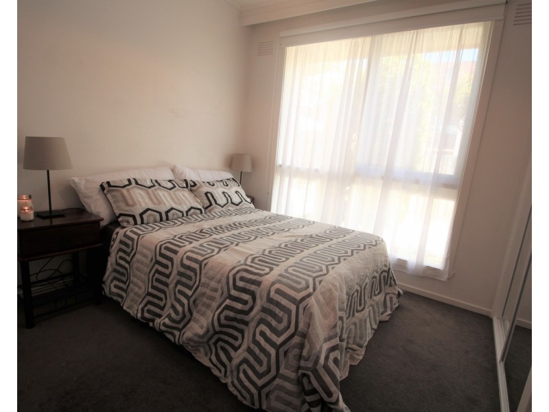 2/8 Rigby Avenue, Carnegie VIC 3163