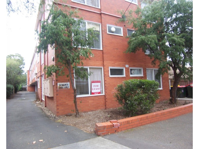 2/48 Farnham Street, Flemington VIC 3031