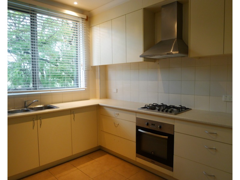 10/521 Royal Parade, Parkville VIC 3052