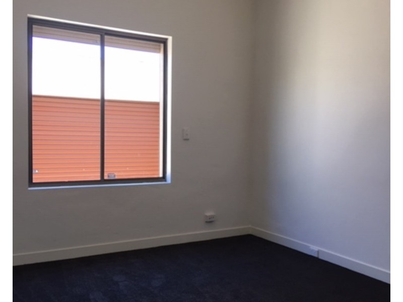 2 Cassels Road, Brunswick VIC 3056