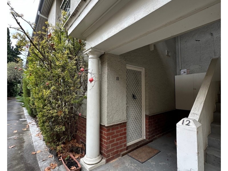 11/2 Redan Street, St Kilda VIC 3182