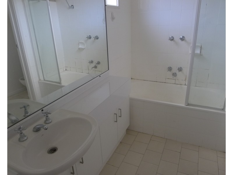 38/212 The Avenue, Parkville VIC 3052