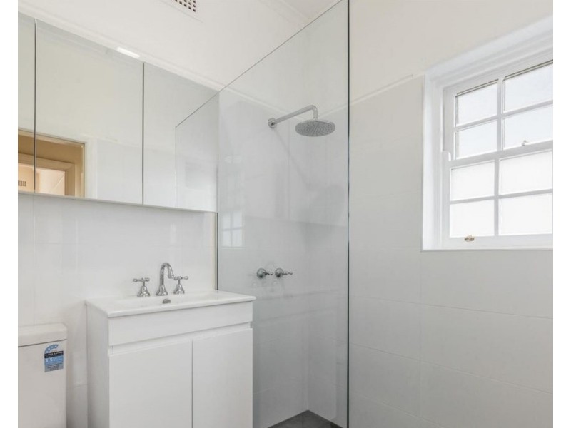 18 Griffin Crescent, Port Melbourne VIC 3207