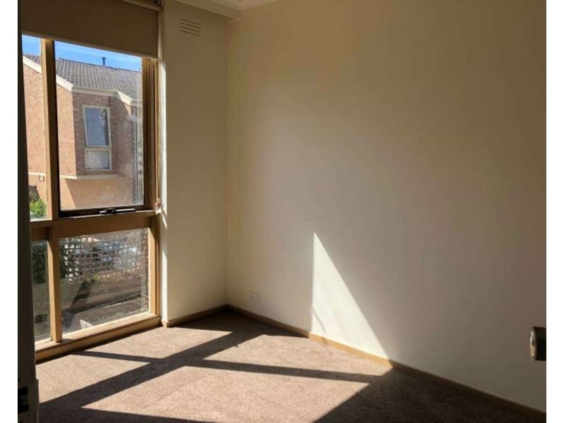 16/734 Station Street, Box Hill VIC 3128