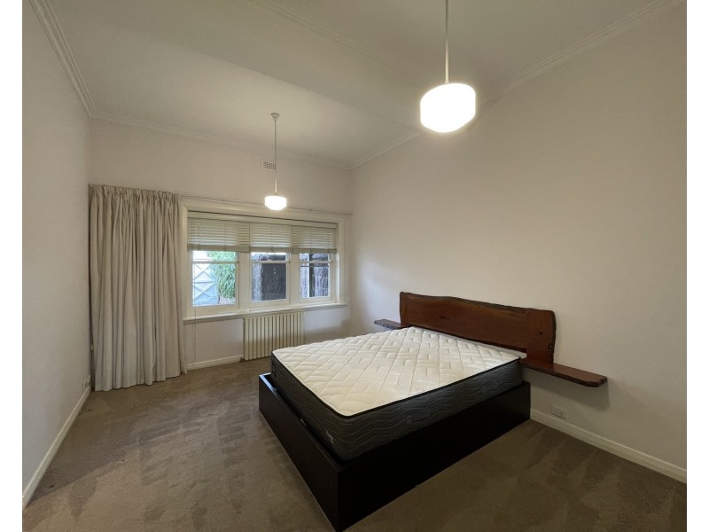 1/34 Eildon Road, St Kilda VIC 3182