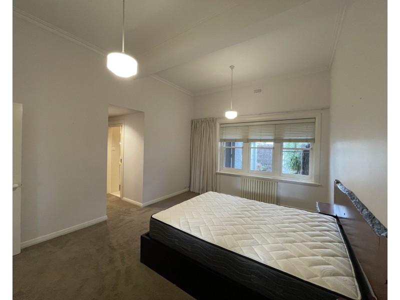 1/34 Eildon Road, St Kilda VIC 3182