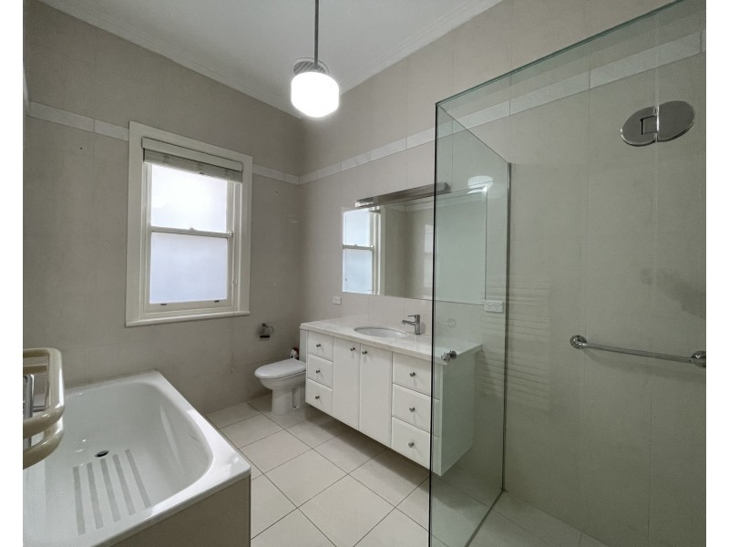 1/34 Eildon Road, St Kilda VIC 3182