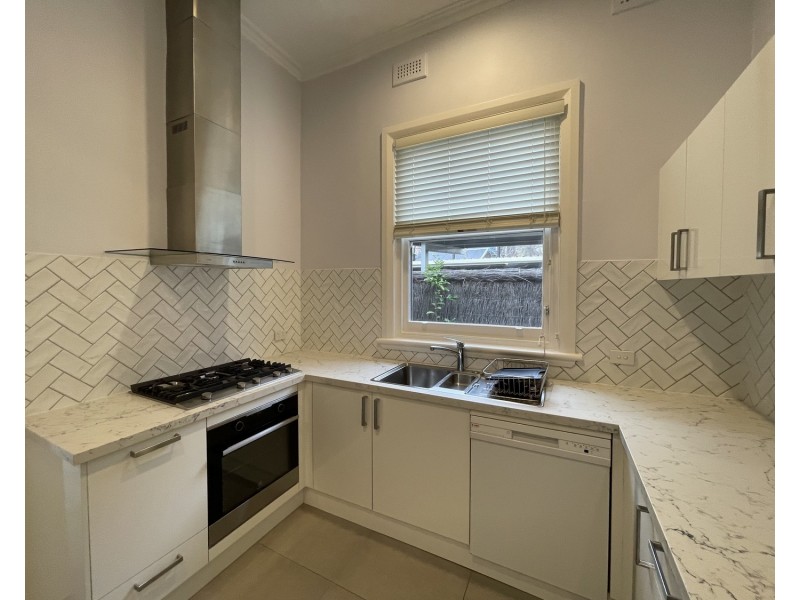 1/34 Eildon Road, St Kilda VIC 3182