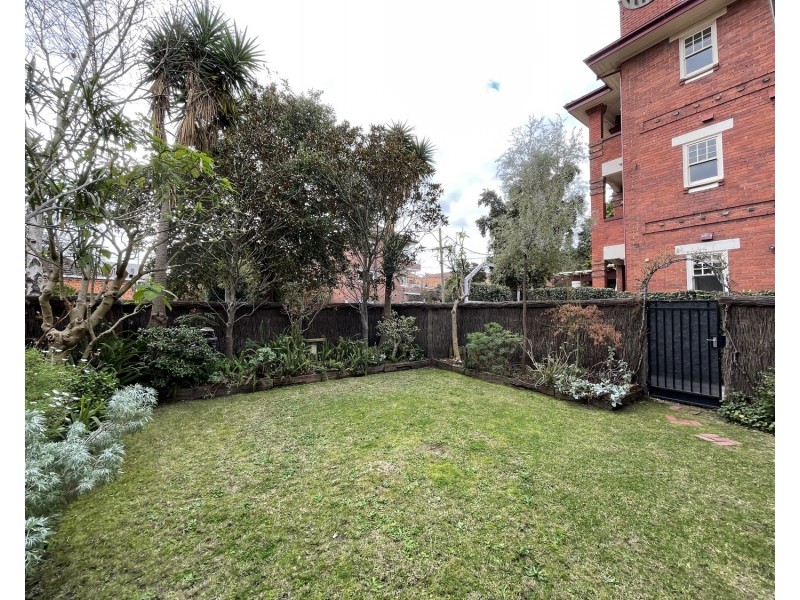 1/34 Eildon Road, St Kilda VIC 3182