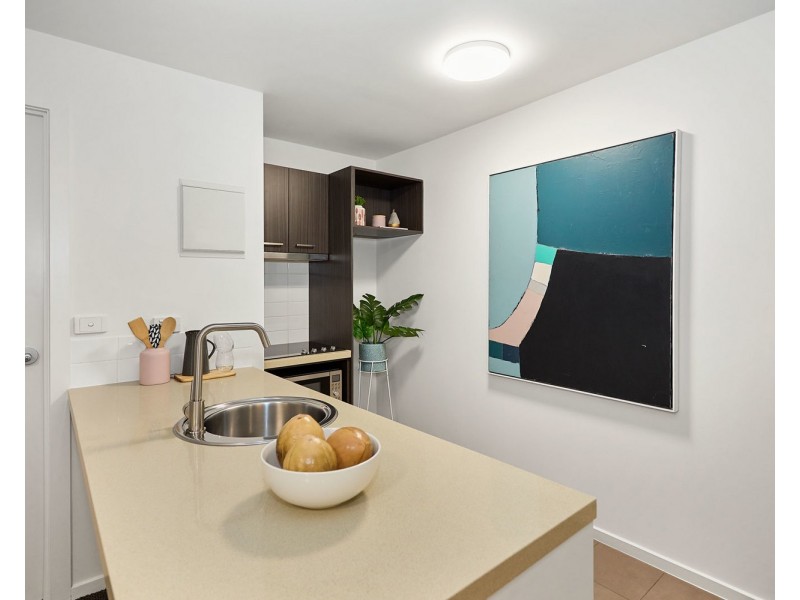 204/2-20 Finlay Place, Carlton VIC 3053