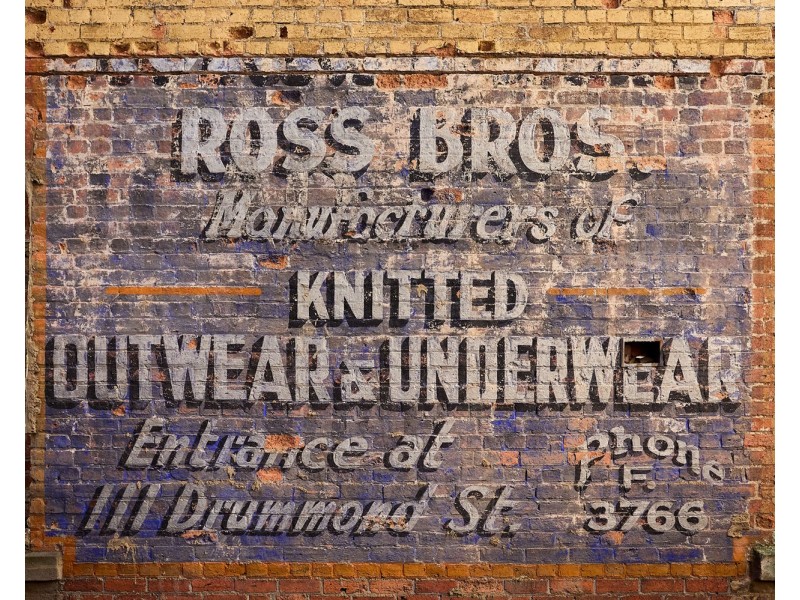 204/2-20 Finlay Place, Carlton VIC 3053