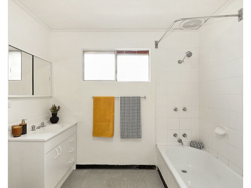 12/80 O’Shanassy Street, North Melbourne VIC 3051