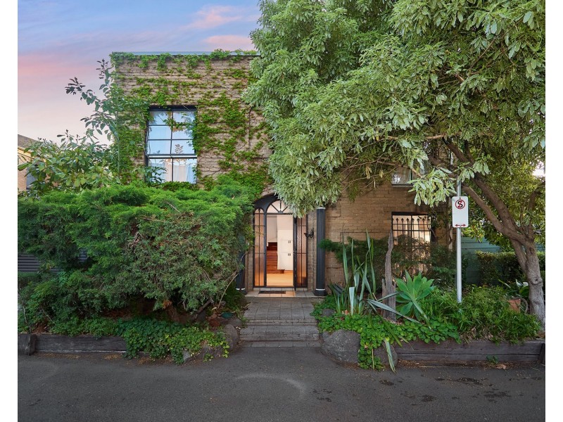1/21 Plane Tree Way, North Melbourne VIC 3051