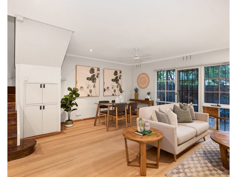 1/21 Plane Tree Way, North Melbourne VIC 3051
