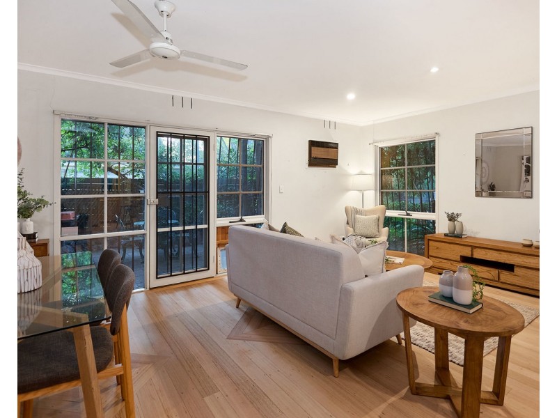 1/21 Plane Tree Way, North Melbourne VIC 3051