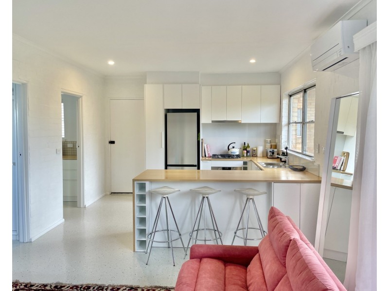 E2-4/89 O’Shanassy Street, North Melbourne VIC 3051