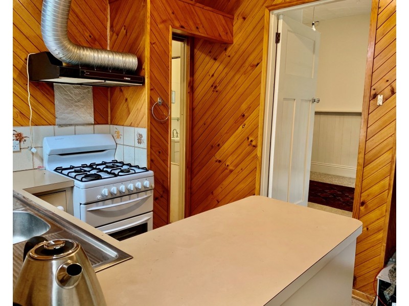 15 Wolseley Parade, Kensington VIC 3031