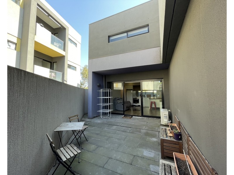 7/82 Cade Way, Parkville VIC 3052